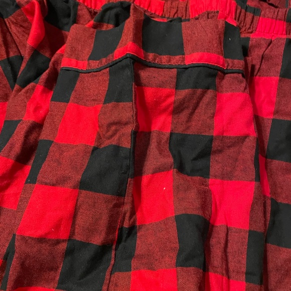 Christmas pjs 
 Buffalo Plaid 2 pc sleep wear - Picture 8 of 15